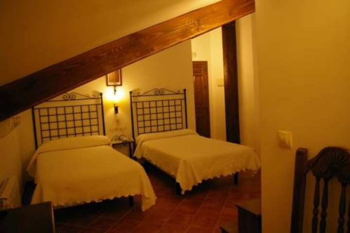 Room 3 of 10