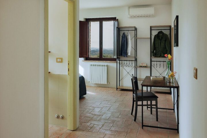 Room 4 of 19