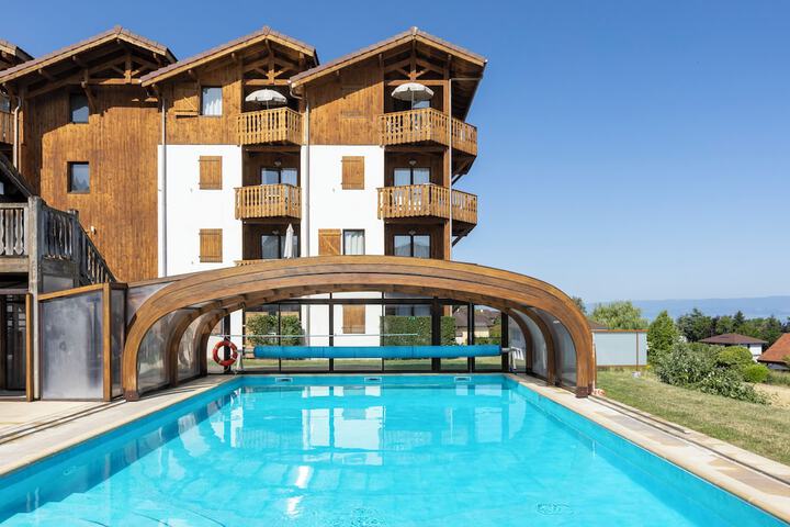 Pool Hotel