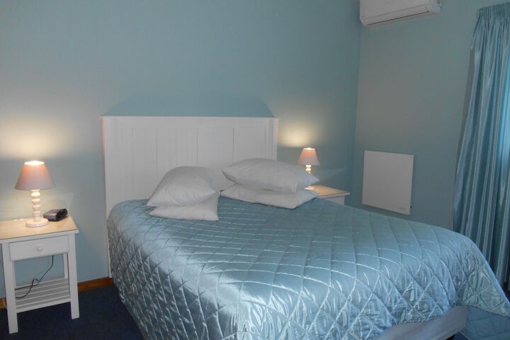 Room 9 of 50