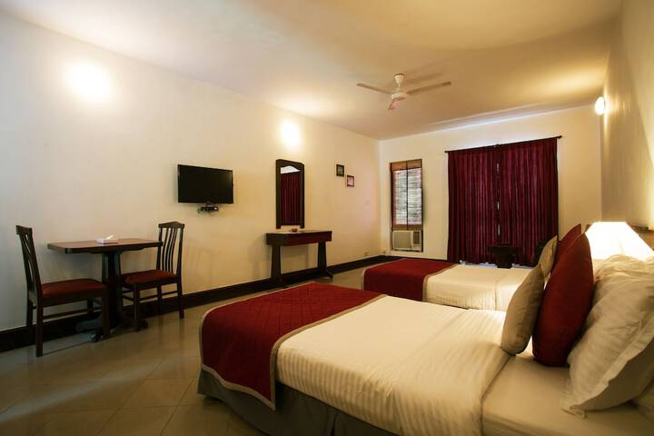 Room 47 of 79
