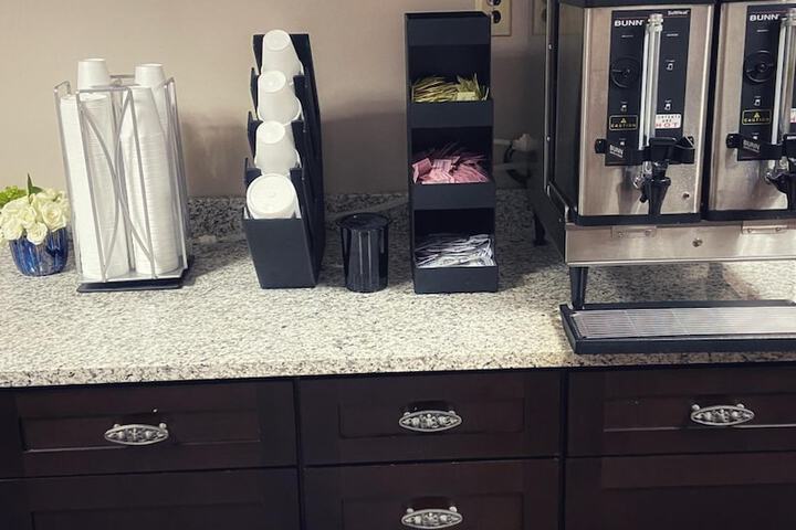 Breakfast/Coffee Service 62 of 83