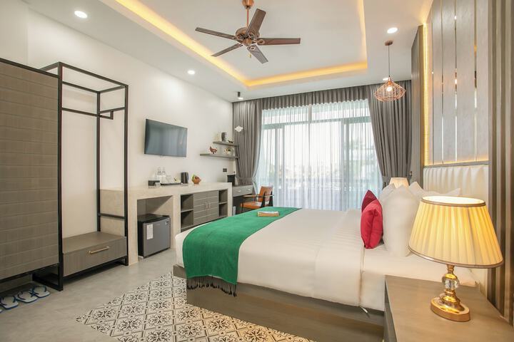 Room 20 of 180