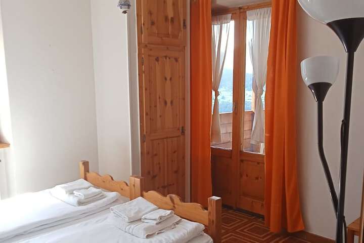 Room 18 of 82