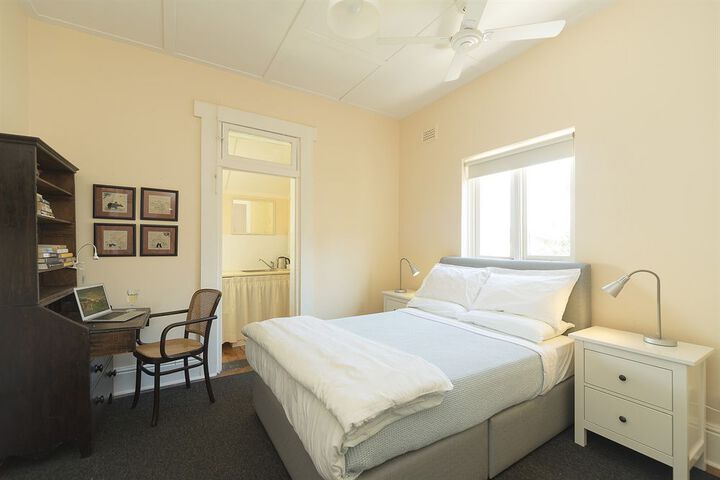 Room 28 of 39