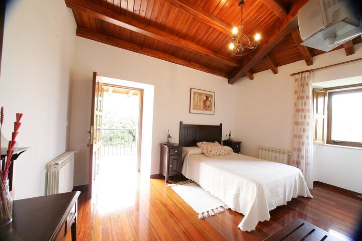 Room 3 of 24