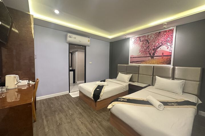 Room 18 of 46