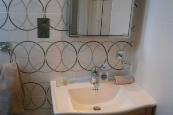 Bathroom Interior Photo