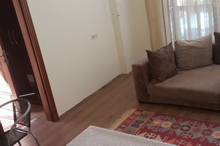 Room 2 of 102