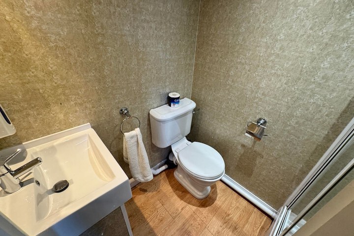 Room 101 of 125
