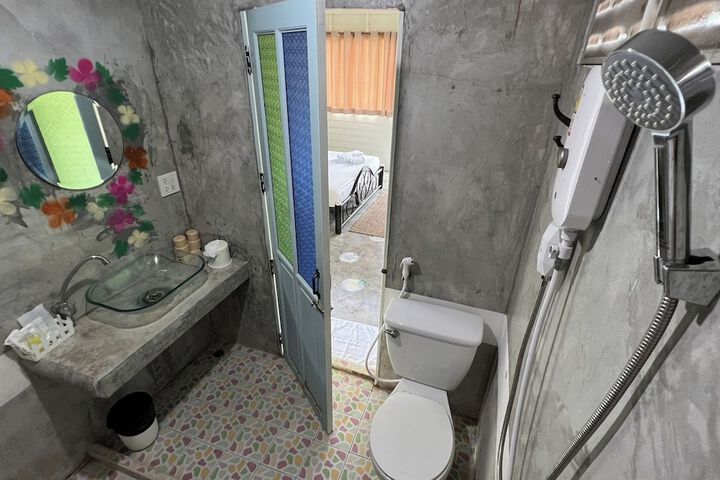 Room 49 of 100