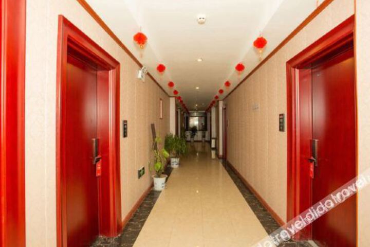 Hotel Interior 10 of 16
