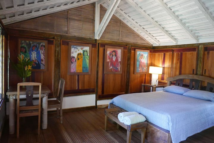 Room 8 of 68