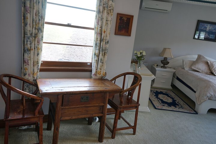Room 28 of 63