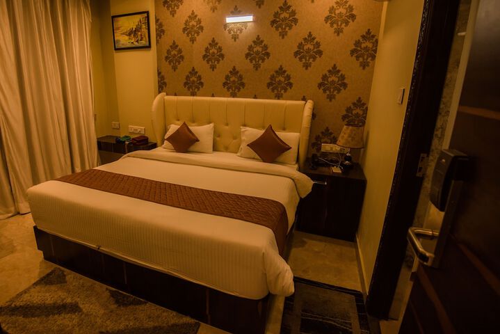 Room 29 of 60