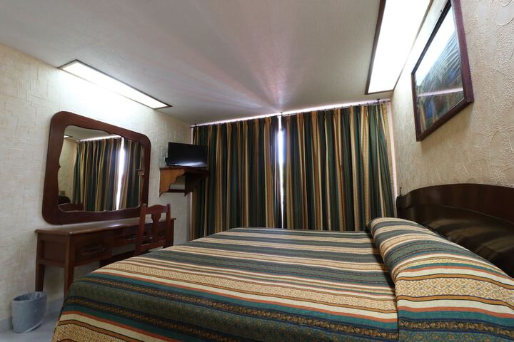 Room 11 of 44