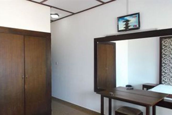 Room 22 of 42