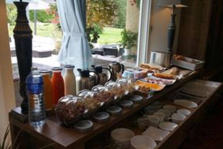 Breakfast/Coffee Service 6 of 21