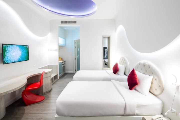 Room 32 of 56