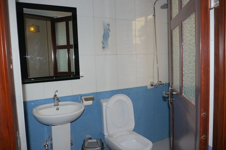Room 17 of 29