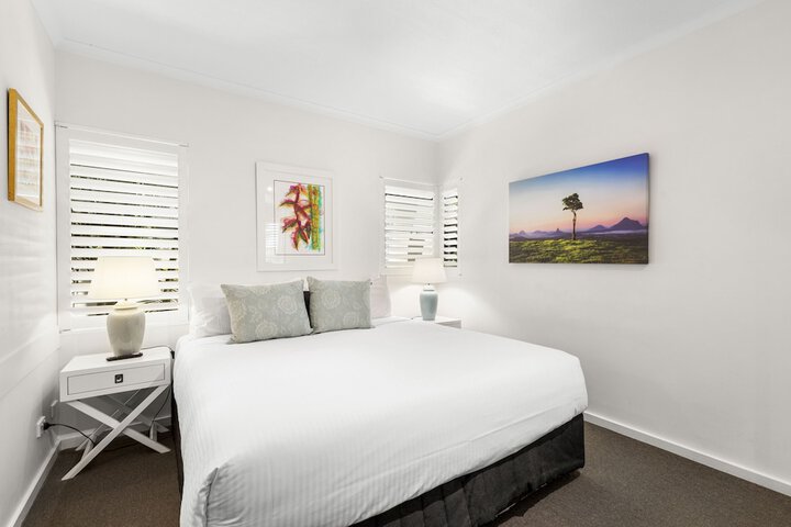Room 28 of 174