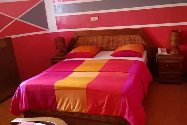 Room 13 of 24