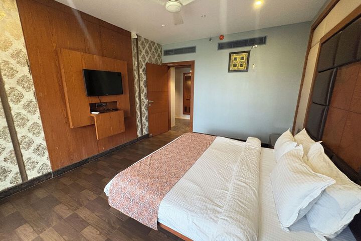 Room 56 of 65