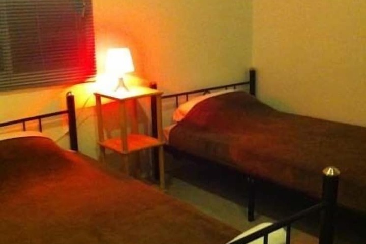 Room 12 of 40