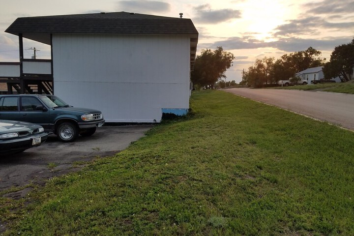 Property Grounds 18 of 33