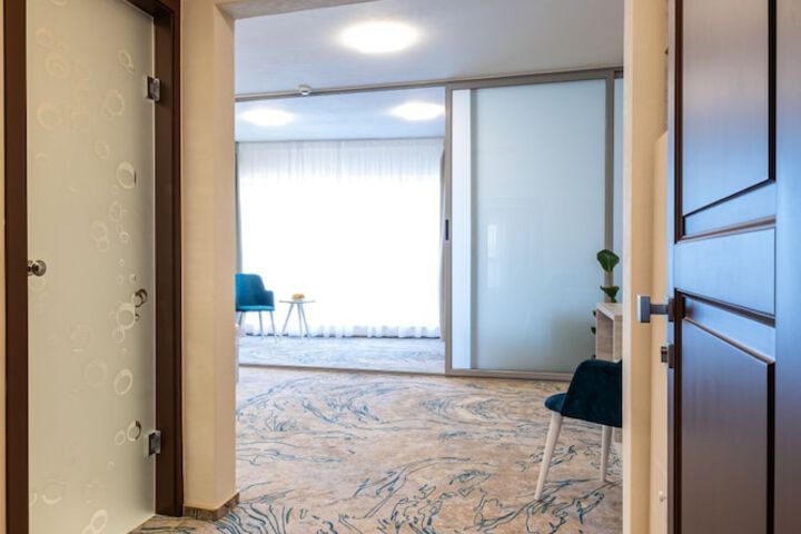 Room 5 of 51