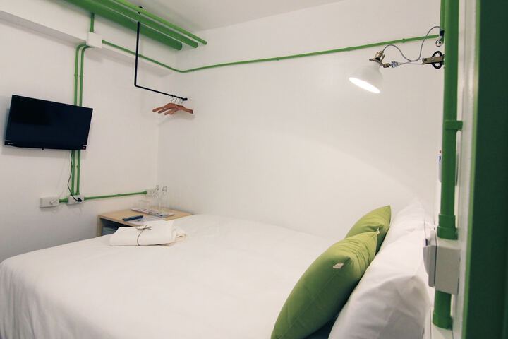 Room 4 of 50