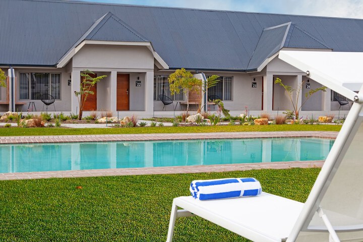 Hotel with Pool