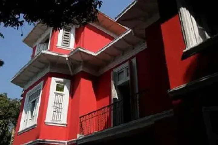CASA MANGOMANGO