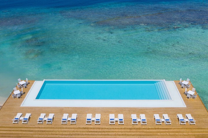 Pool 21 of 69
