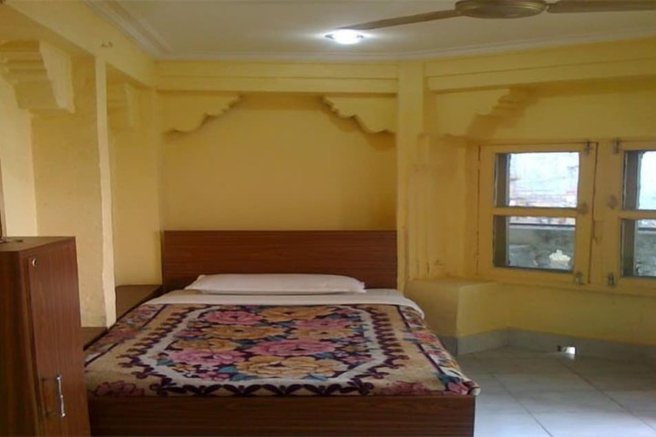 Room 50 of 117