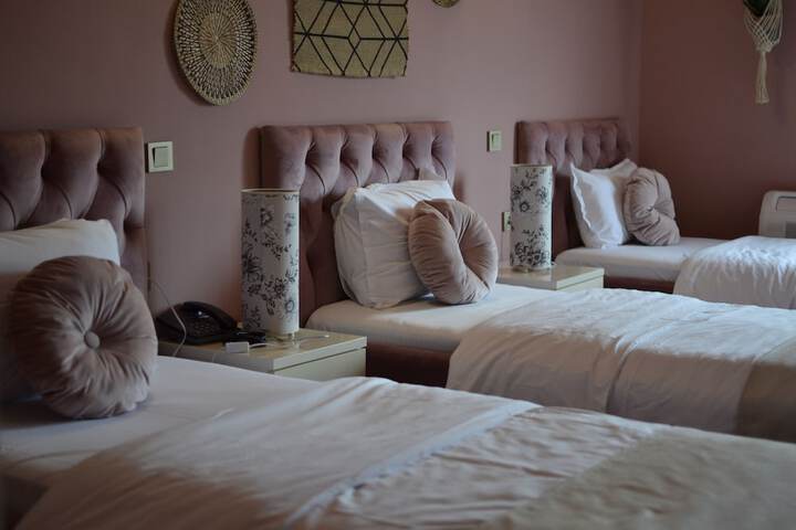 Room 21 of 37