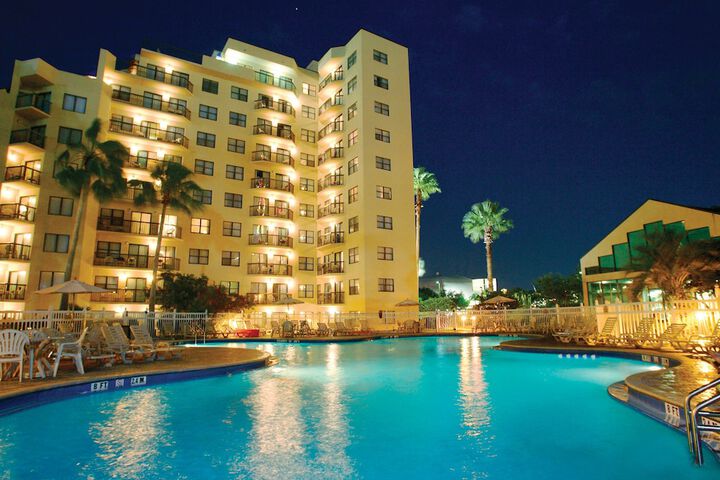 Hotel with Pool