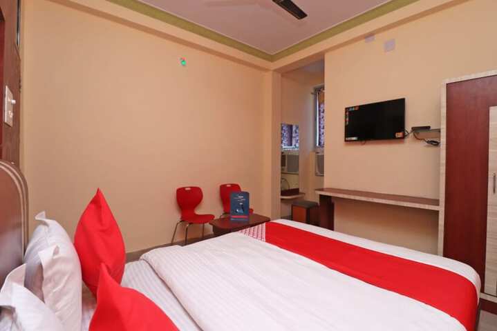 Room 13 of 25