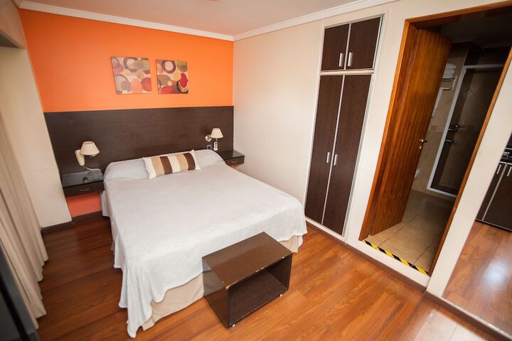 Room 11 of 31