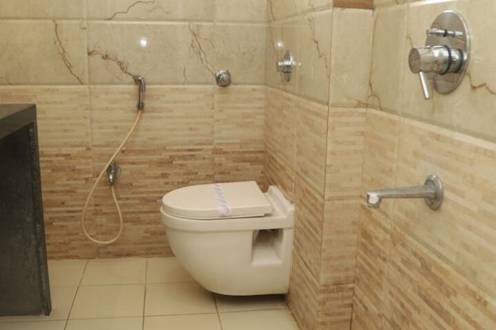 Room 19 of 25