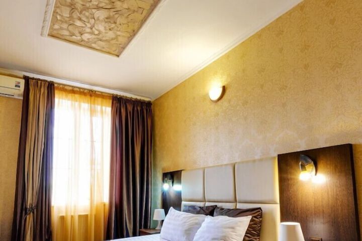 Room 19 of 25