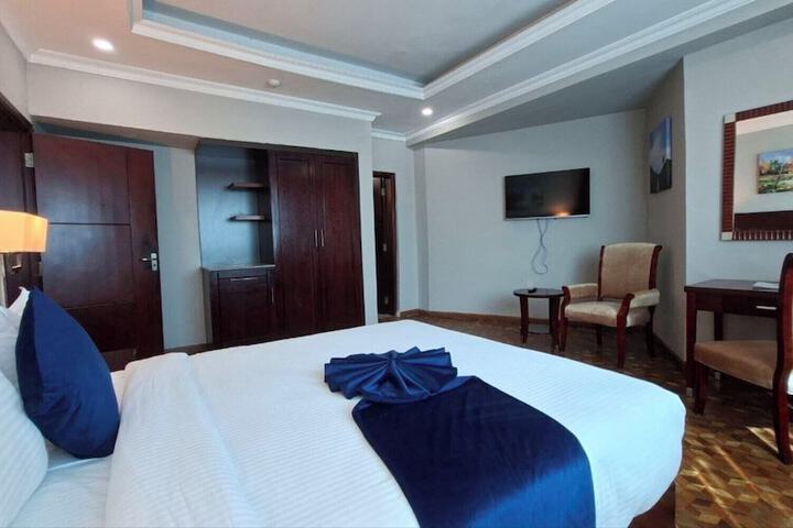 Room 38 of 108