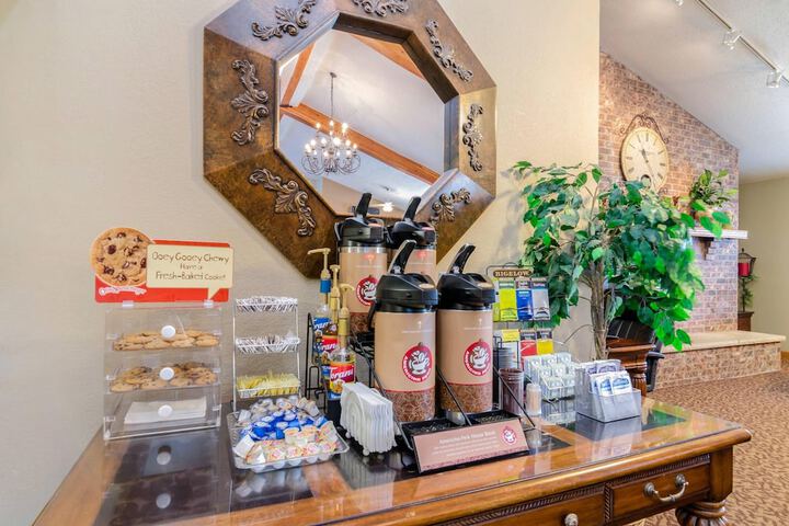 Breakfast/Coffee Service 76 of 85