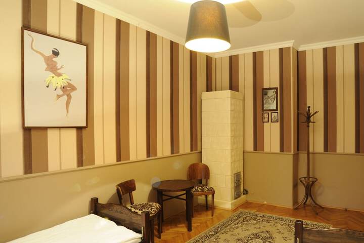 Room 6 of 54