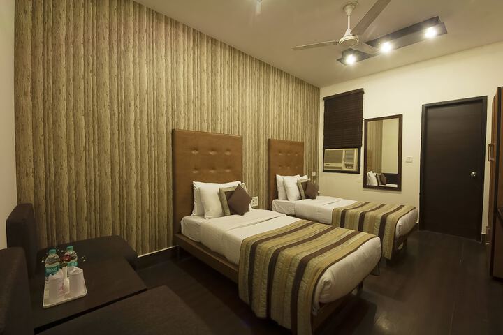 Room 19 of 52