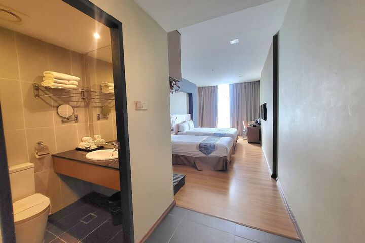 Room 42 of 55