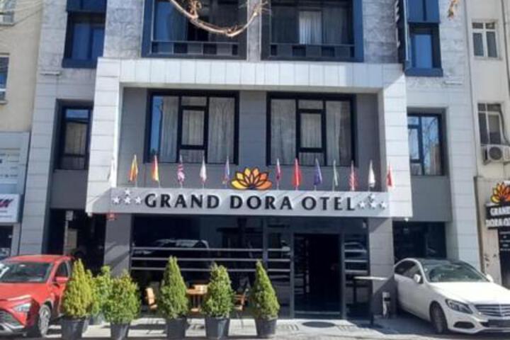 GRAND DORA HOTEL