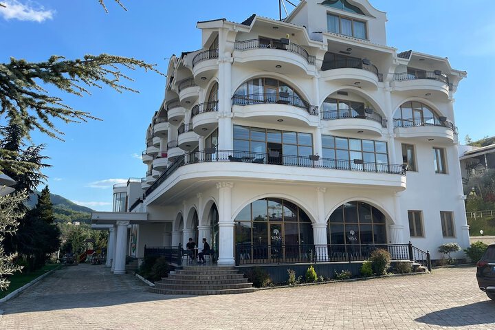 Misk Resort Hotel