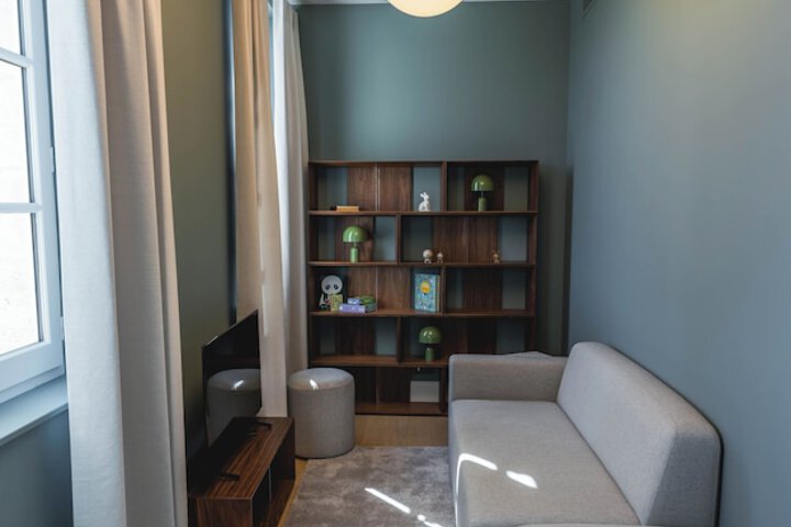 Room 34 of 49