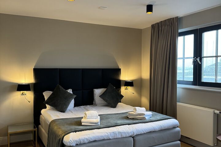 Room 17 of 47